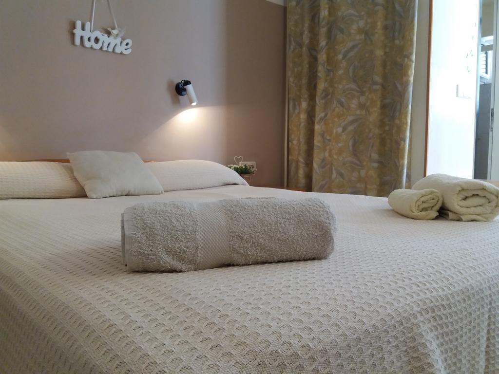 House Kate Apartment Ровин Екстериор снимка